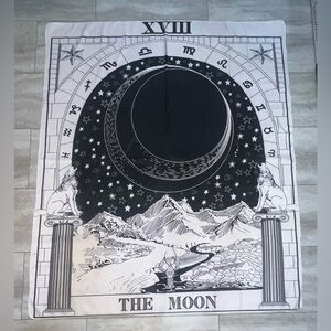 "The Moon" tarot card off white & black tapestry